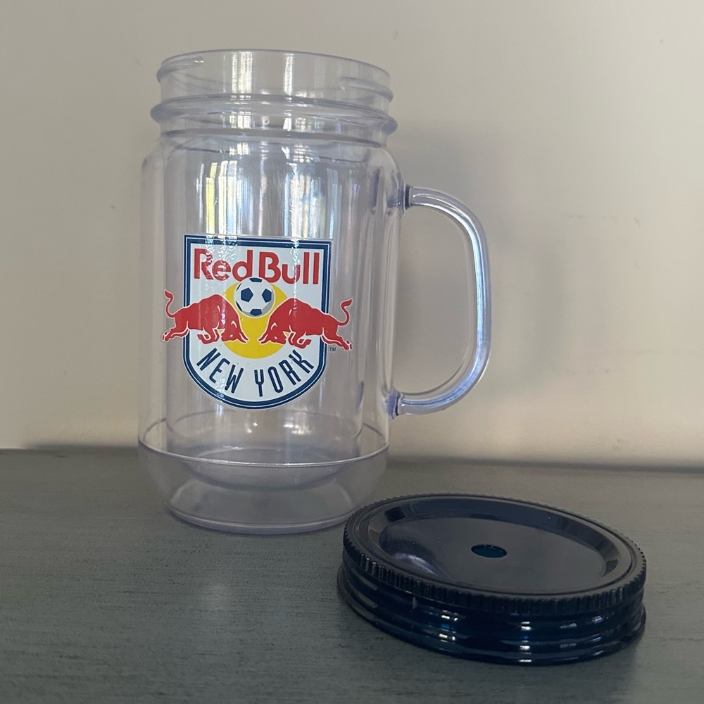 NY Red Bulls Clear Plastic Cold Drink Mug with Lid